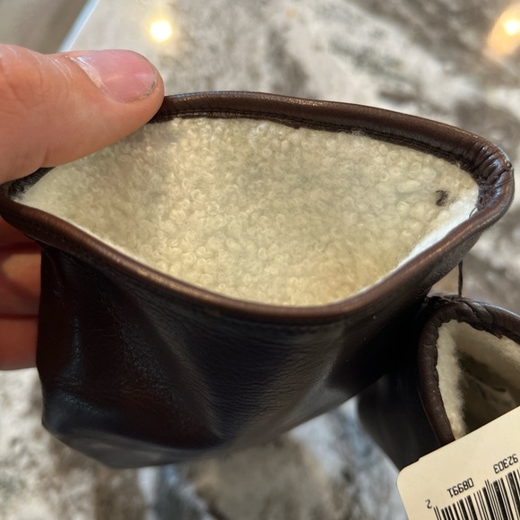 Coach Leather women’s shearling lined (soft lambs wool) gloves - Picture 4 of 6